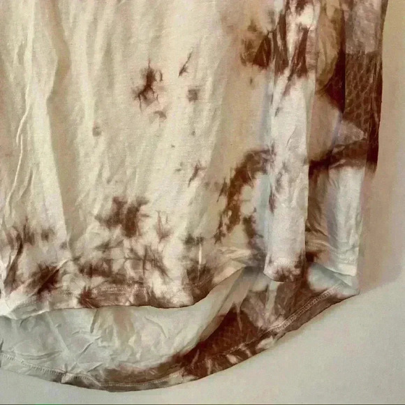 American Eagle tie dye T-shirt with open back - Picture 5 of 5